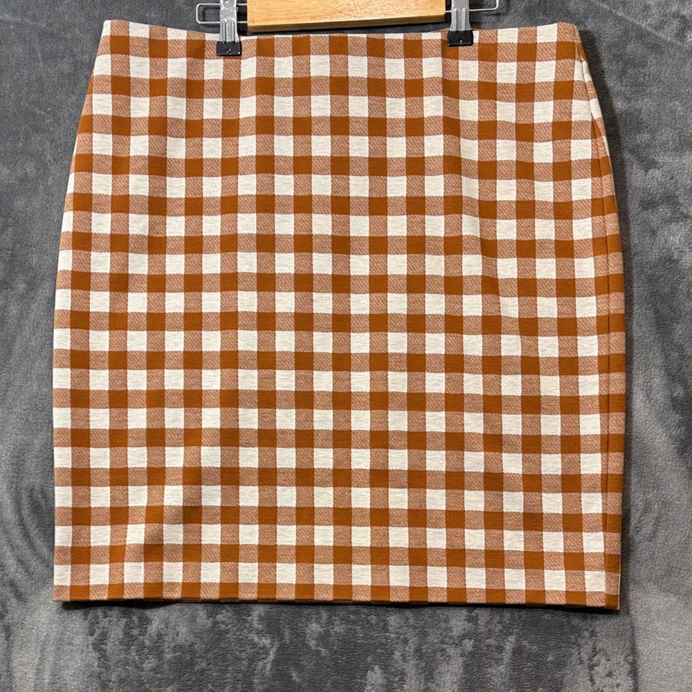 Ann Taylor Tan and Cream Checkered Pencil Skirt